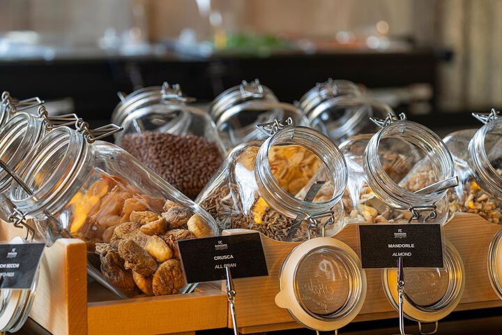 Breakfast/Coffee Service 82 of 110