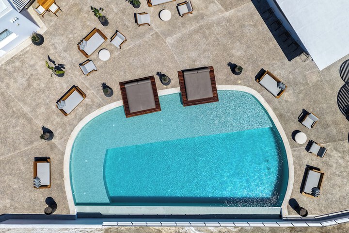 Pool 49 of 65