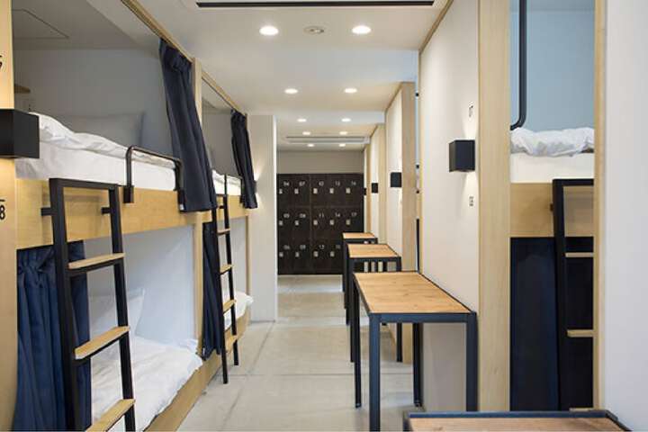 Room 14 of 42
