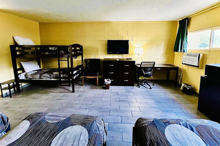Room 12 of 39