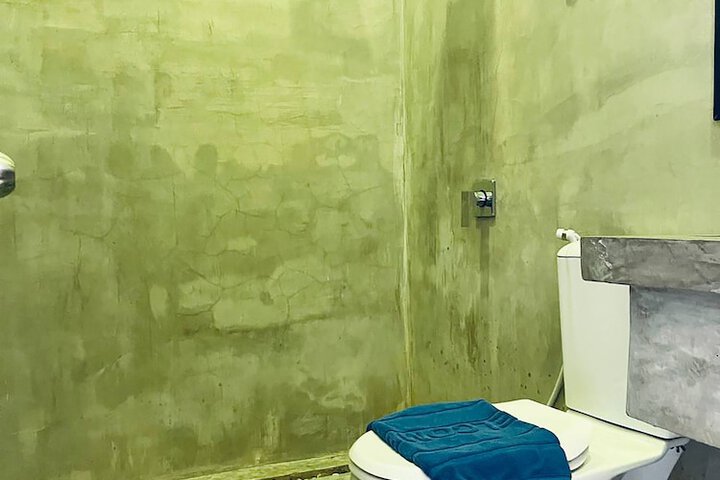 Room 50 of 79