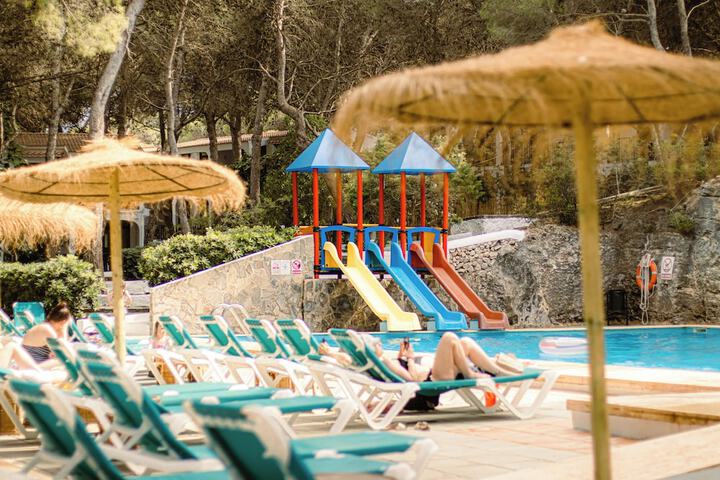 Pool Hotel