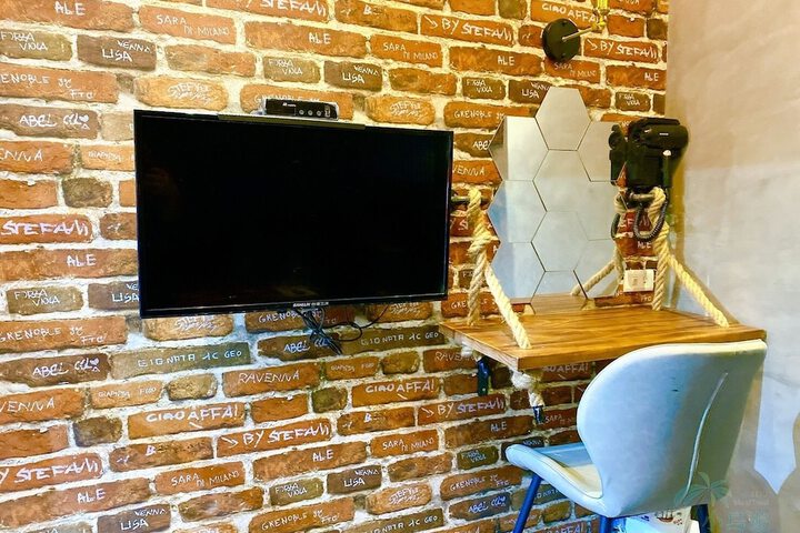 Room 37 of 89