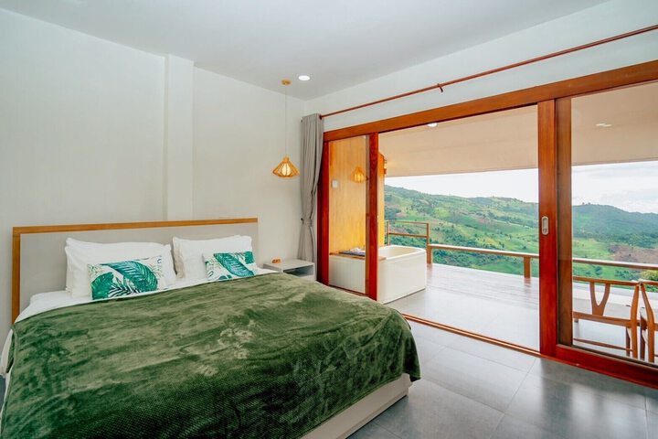 Room 2 of 13