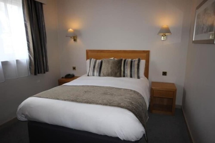 Room 5 of 39