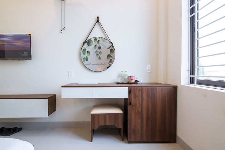 Room 3 of 40