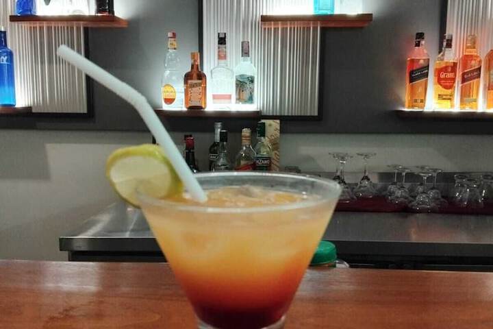 Lounge 91 of 104
