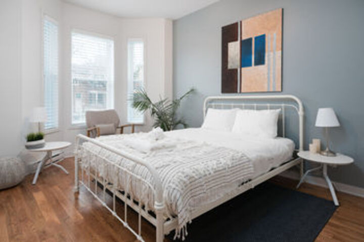 Room 12 of 22