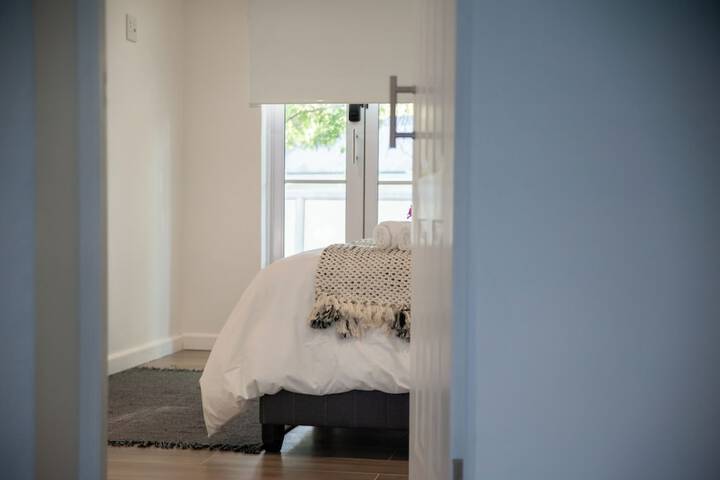 Room 8 of 27