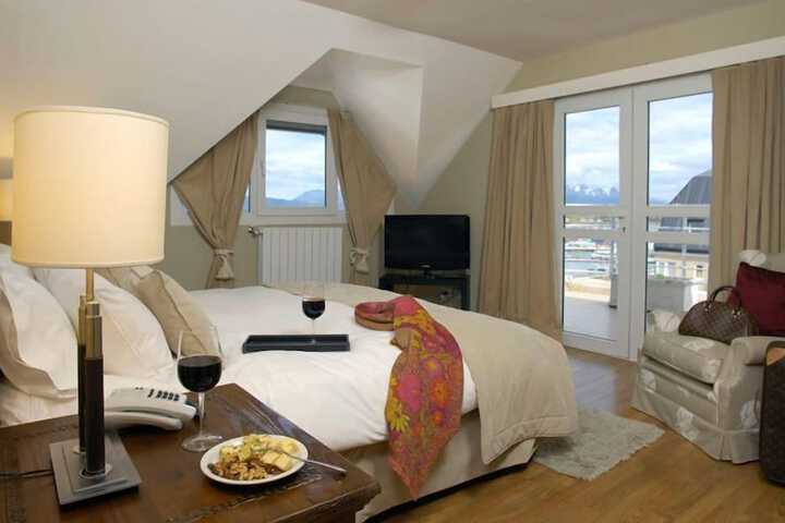 Room 18 of 92