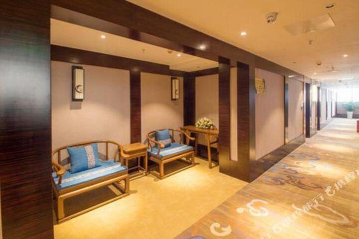 Moonlight Impression Hotel (Meishan Dushi Lixiang)