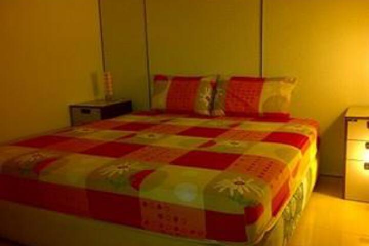 Room 3 of 5