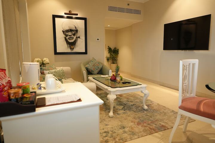 Room 22 of 49