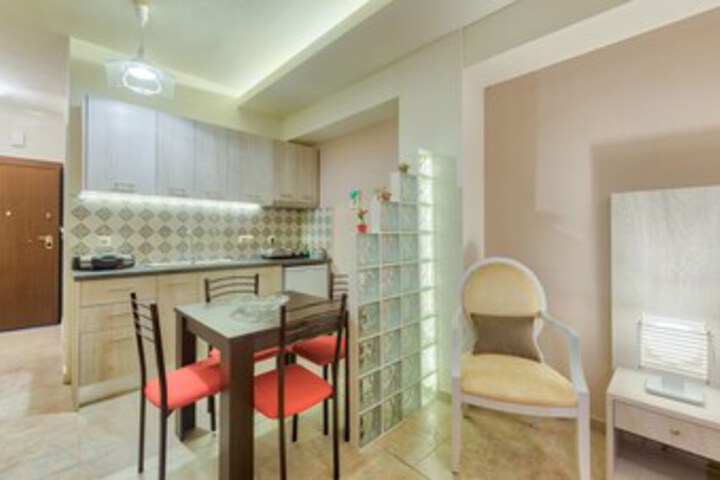 Room 6 of 20