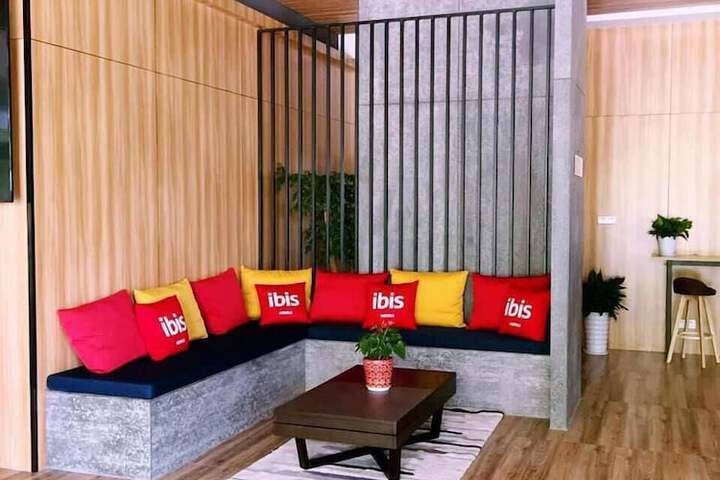 Hotel Interior 3 of 32