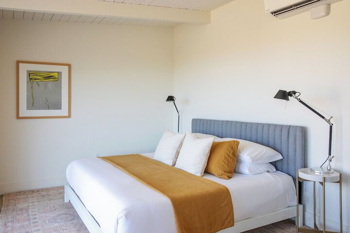 Room 21 of 90