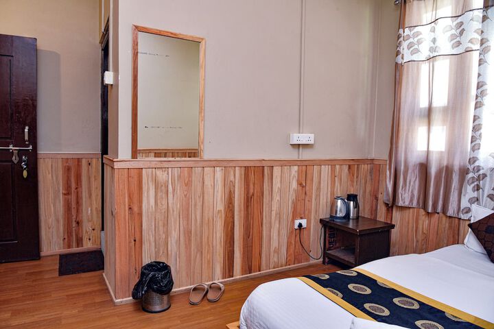 Room 20 of 34
