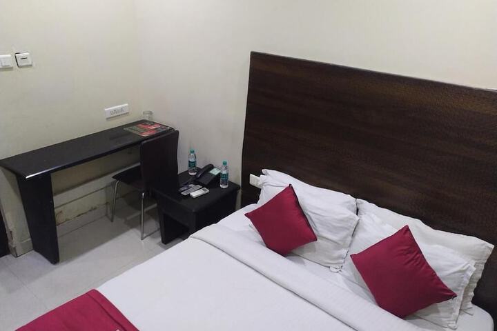 Room 19 of 58