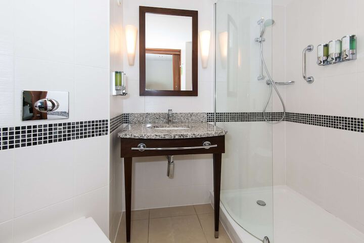 Clean Restrooms