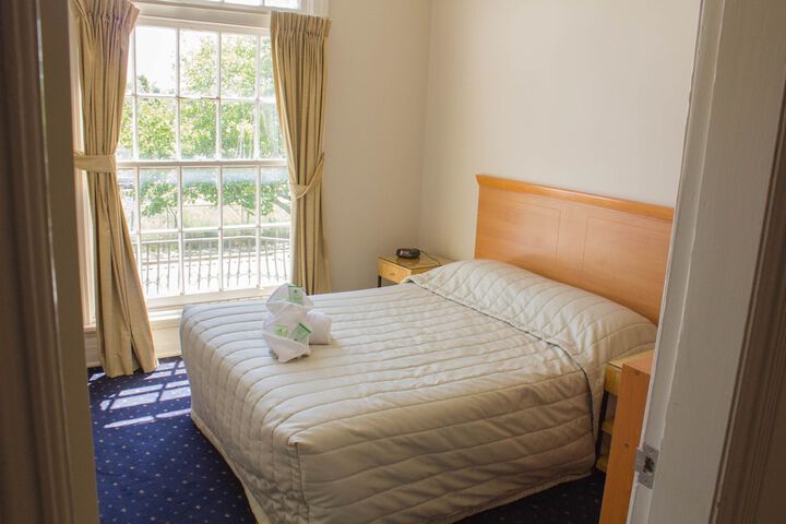 Room 9 of 47