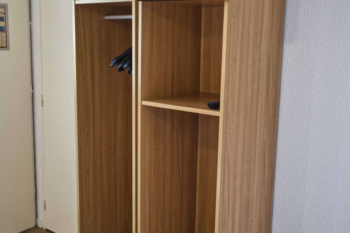 Room 27 of 130