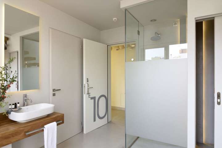 Bath Interior