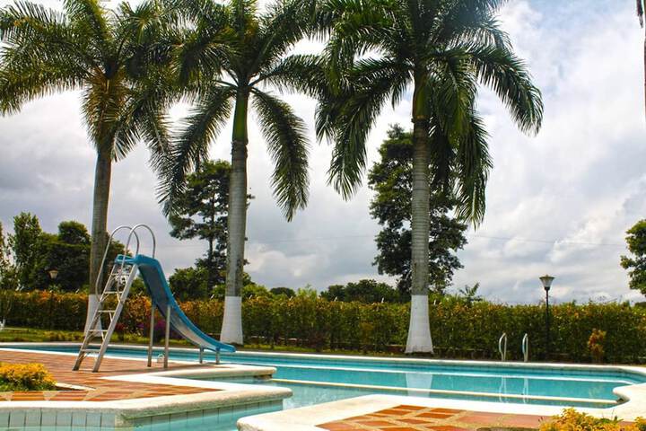 Pool 13 of 25