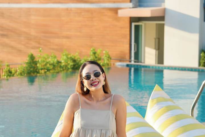 Pool 54 of 120
