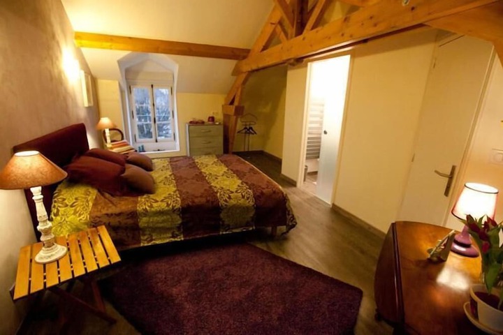 Room 5 of 24