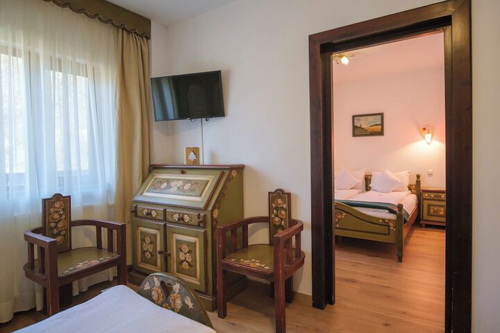 Room 18 of 60