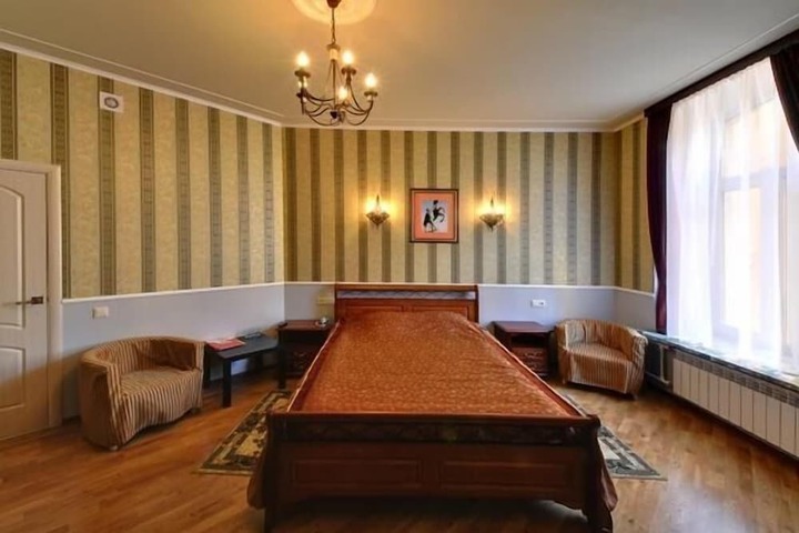 Room 16 of 61