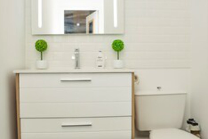 Room 2 of 20