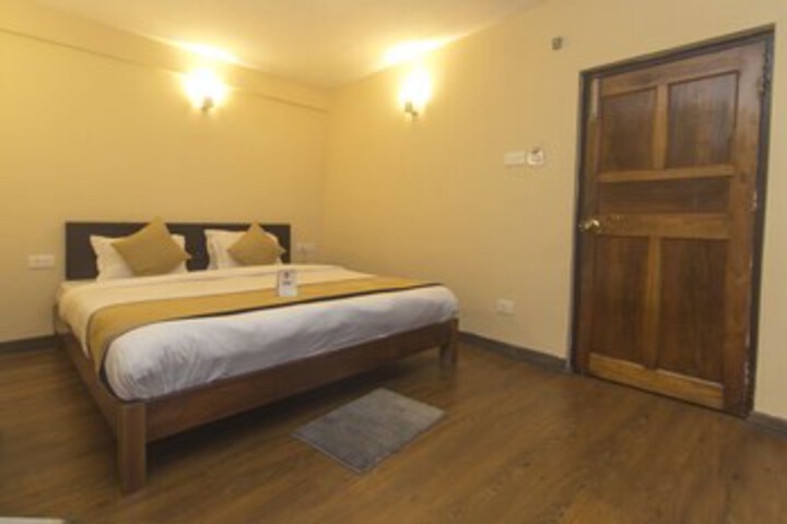 OYO 9454 Hotel Golden Leaf
