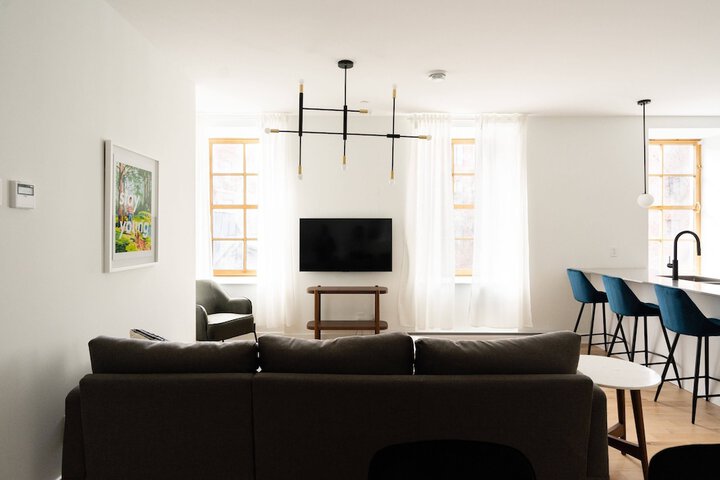 Room 16 of 157