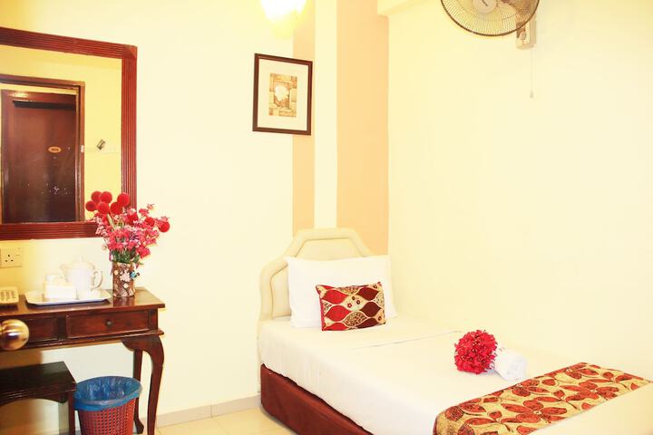 Room 7 of 45