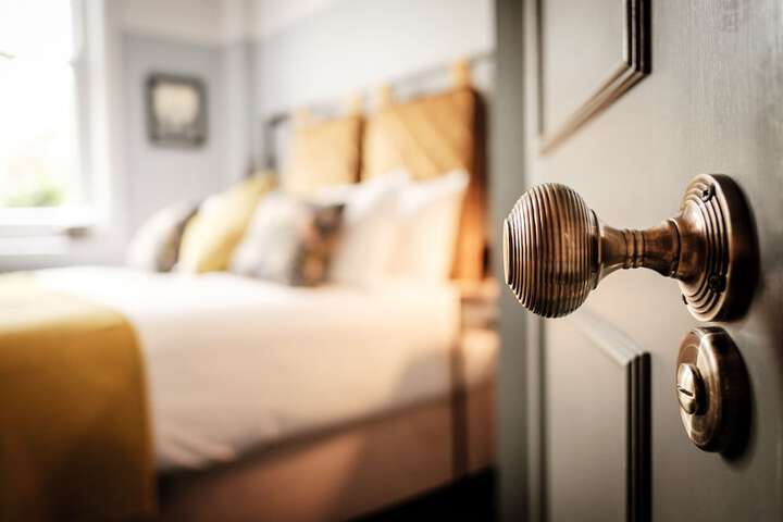 Room 62 of 171