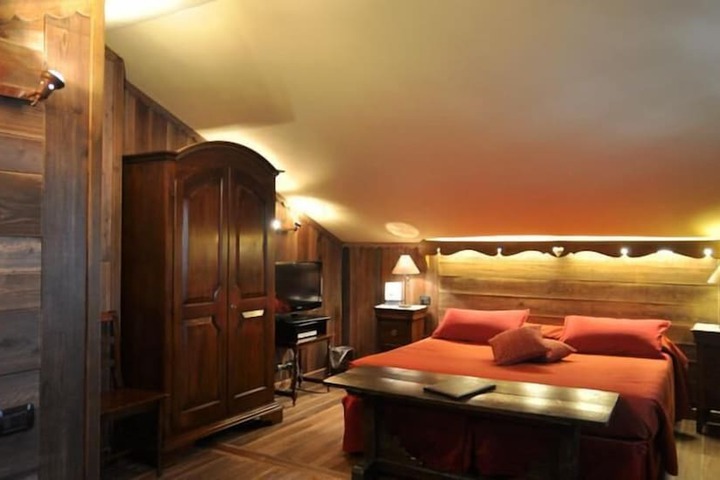 Room 9 of 55