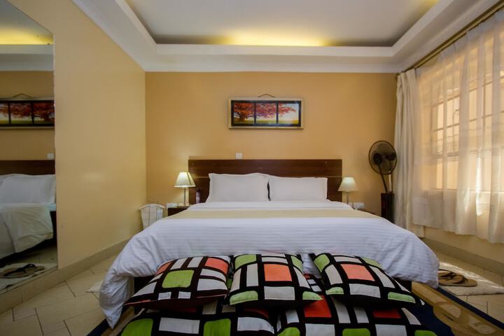 Room 34 of 89