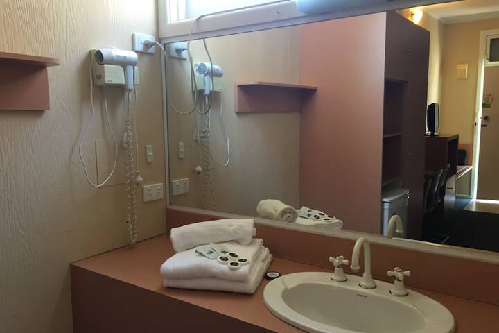 Room 15 of 30