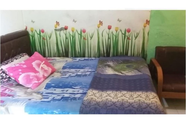 Room 4 of 17