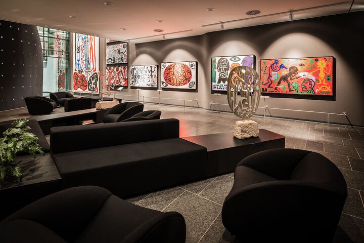 Hotel Lobby