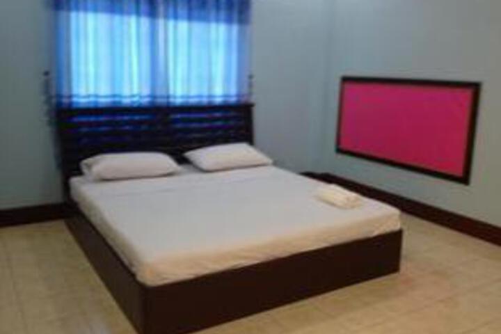 Room 3 of 5