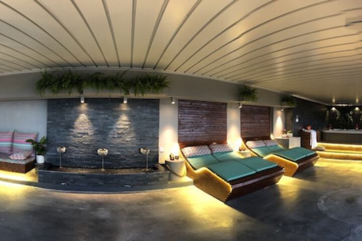 Spa 51 of 86