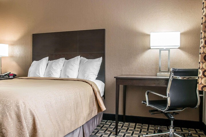 Queen Bed Accessible (3 of 11)
