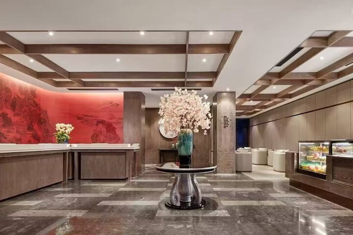 Hotel Interior 4 of 26