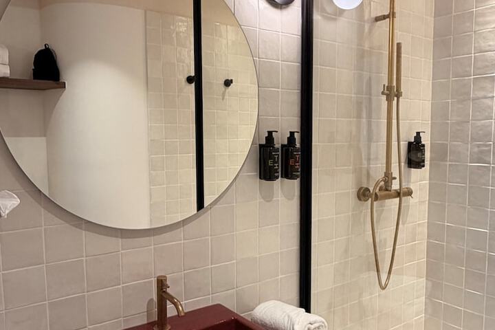 Clean Restrooms