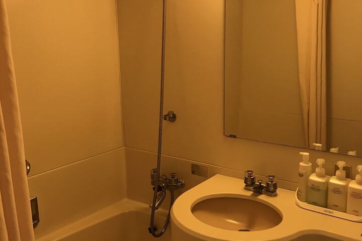 Room 62 of 116
