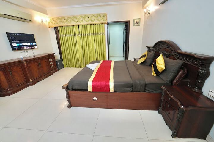 Room 10 of 44