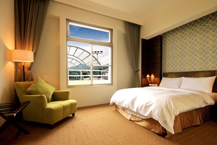 Room 15 of 44