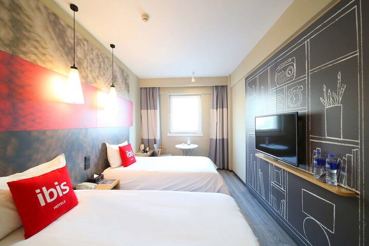 Room 30 of 70
